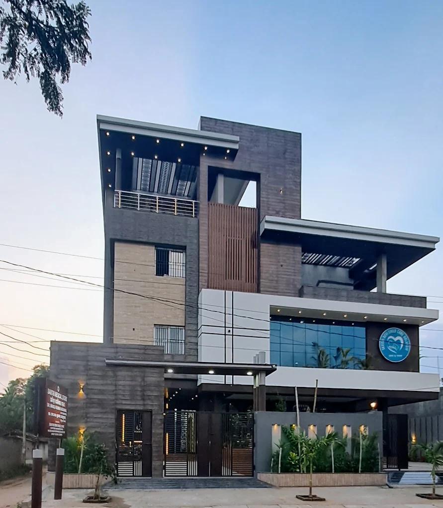 Dr. Manoj Kumar Agarwal - Senior Pediatrician Balangir