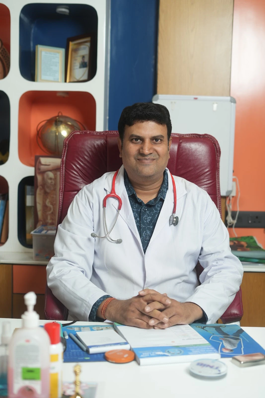 Dr. Manoj Kumar Agarwal - Pediatrician Appointment